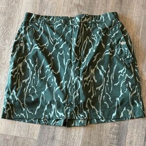 Athleta Green Patterned Skort